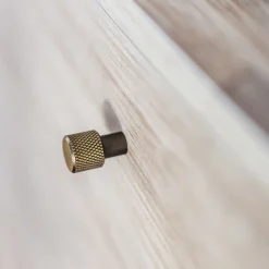 Garnero Arredamenti Comodino 45x46h cm 1 cassetto USB C rovere Noor